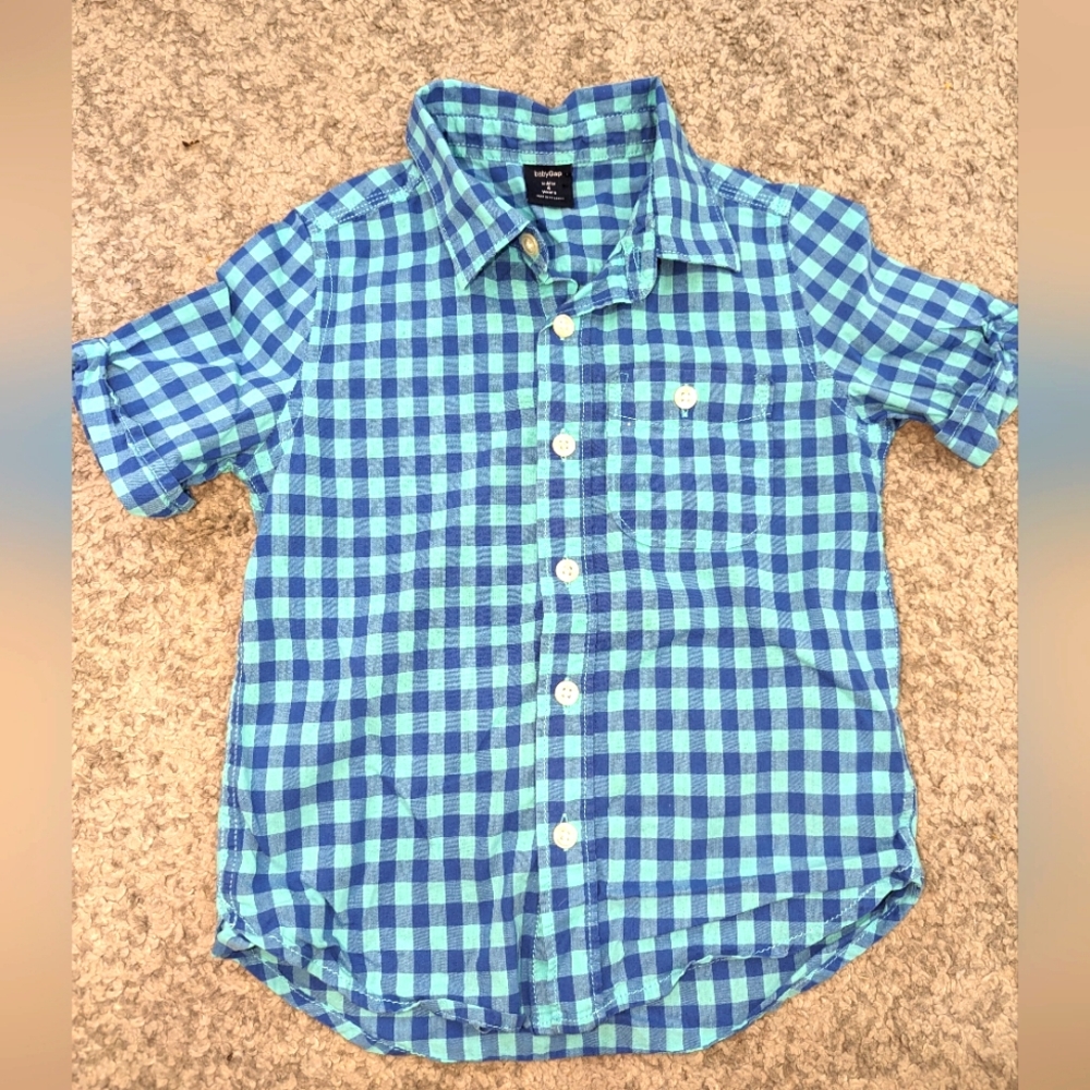 Gap boys blue plaid t-shirt. Size 4yrs. EUC.